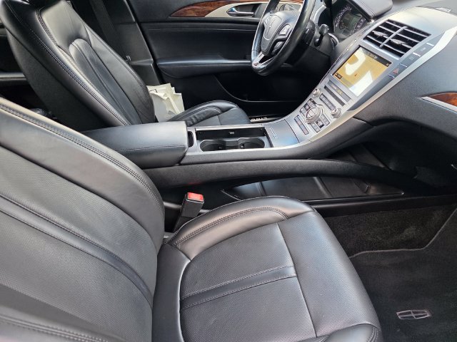 Used 2018 Lincoln MKZ Reserve FWD image 19