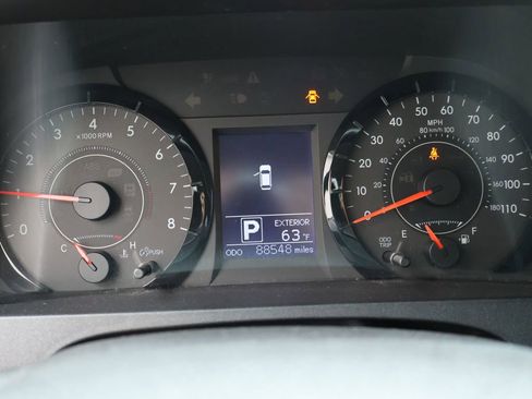 Used 2017 Toyota Sienna L image 16