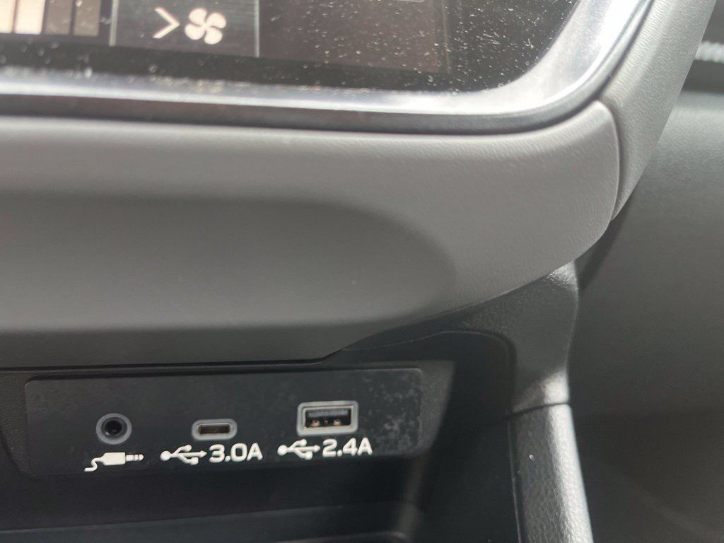 Used 2026 Subaru Crosstrek 2.5i Premium AWD/4WD image 18