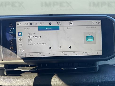 Used 2024 Jeep Wrangler Unlimited w/ Convenience Group image 16