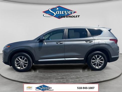 Used 2019 Hyundai Santa Fe SE FWD image 2