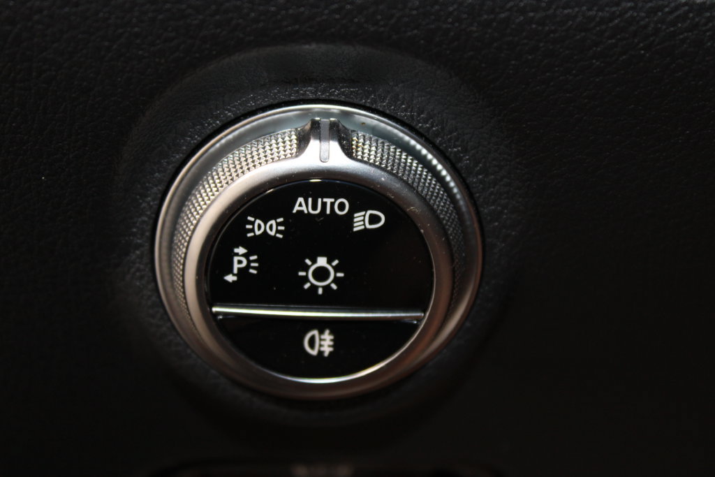 Used 2024 Mercedes-Benz C 300 Sedan image 35