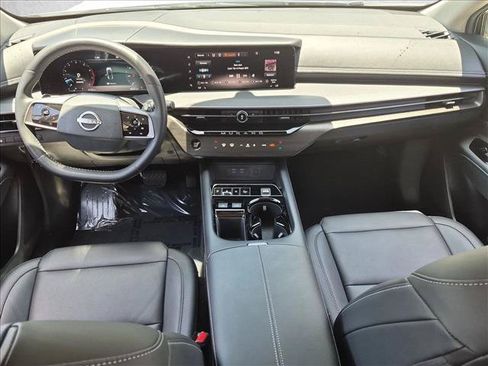 Certified 2025 Nissan Murano SV FWD image 17