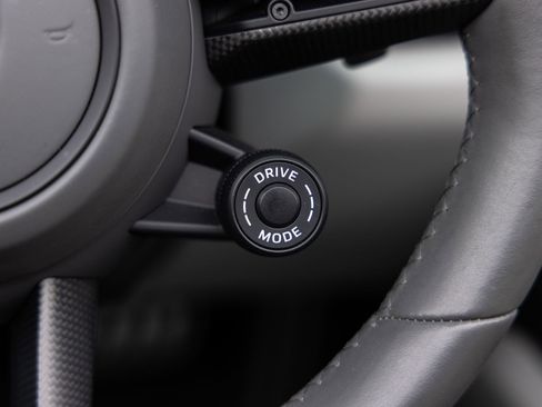 Certified 2024 Porsche 911 Targa 4 GTS AWD/4WD image 16