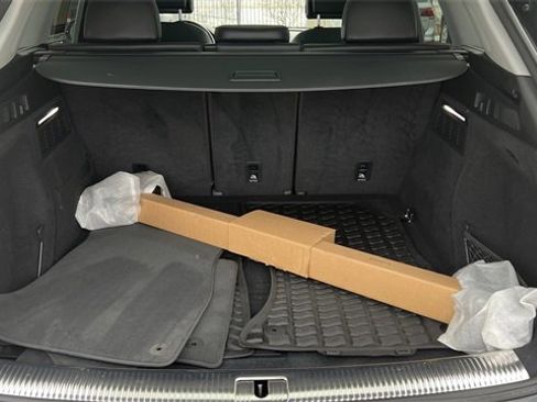 Used 2020 Audi Q5 Prestige image 18