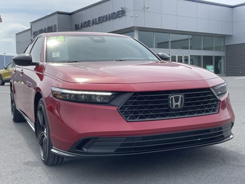 Used 2024 Honda Accord Sport image 1