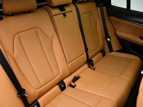 Used 2022 BMW X3 M40i w/ Premium Package image 53