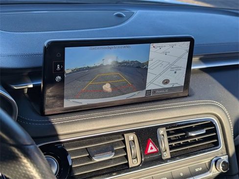 Used 2023 Genesis G70 2.0T image 27