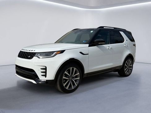 New 2026 Land Rover Discovery Dynamic SE image 2