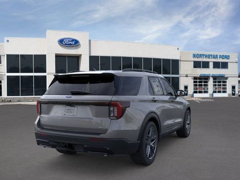 New 2026 Ford Explorer ST-Line w/ ST-Line Street Pack image 8