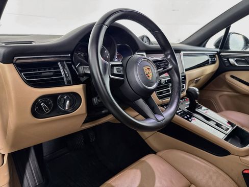 Used 2023 Porsche Macan AWD/4WD image 20