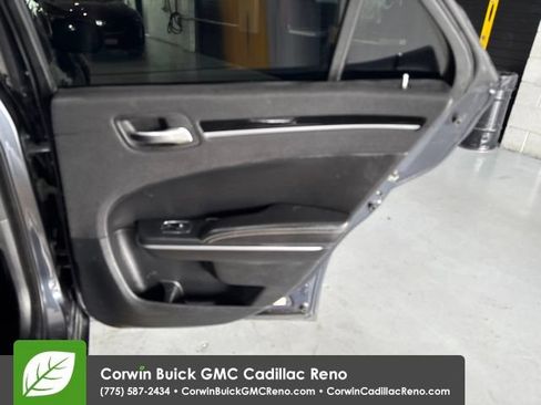 Used 2018 Chrysler 300 S AWD/4WD image 34