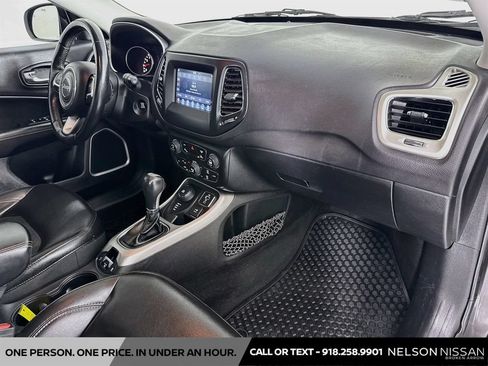 Used 2018 Jeep Compass Latitude w/ Popular Equipment Group AWD/4WD image 26