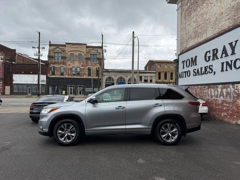 Used 2015 Toyota Highlander XLE AWD/4WD image 5