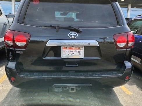 Used 2019 Toyota Sequoia Platinum image 6