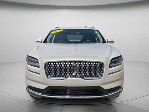 Used 2023 Lincoln Nautilus AWD w/ Premium Package image 9