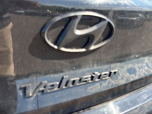 Used 2019 Hyundai Veloster Turbo FWD image 30