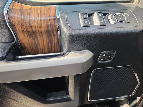Used 2019 Ford F150 Lariat AWD/4WD image 13
