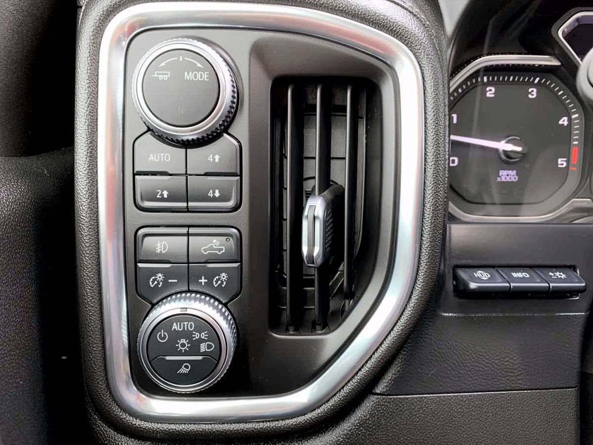Used 2021 GMC Sierra 3500 Denali w/ Denali Ultimate Package AWD/4WD image 23