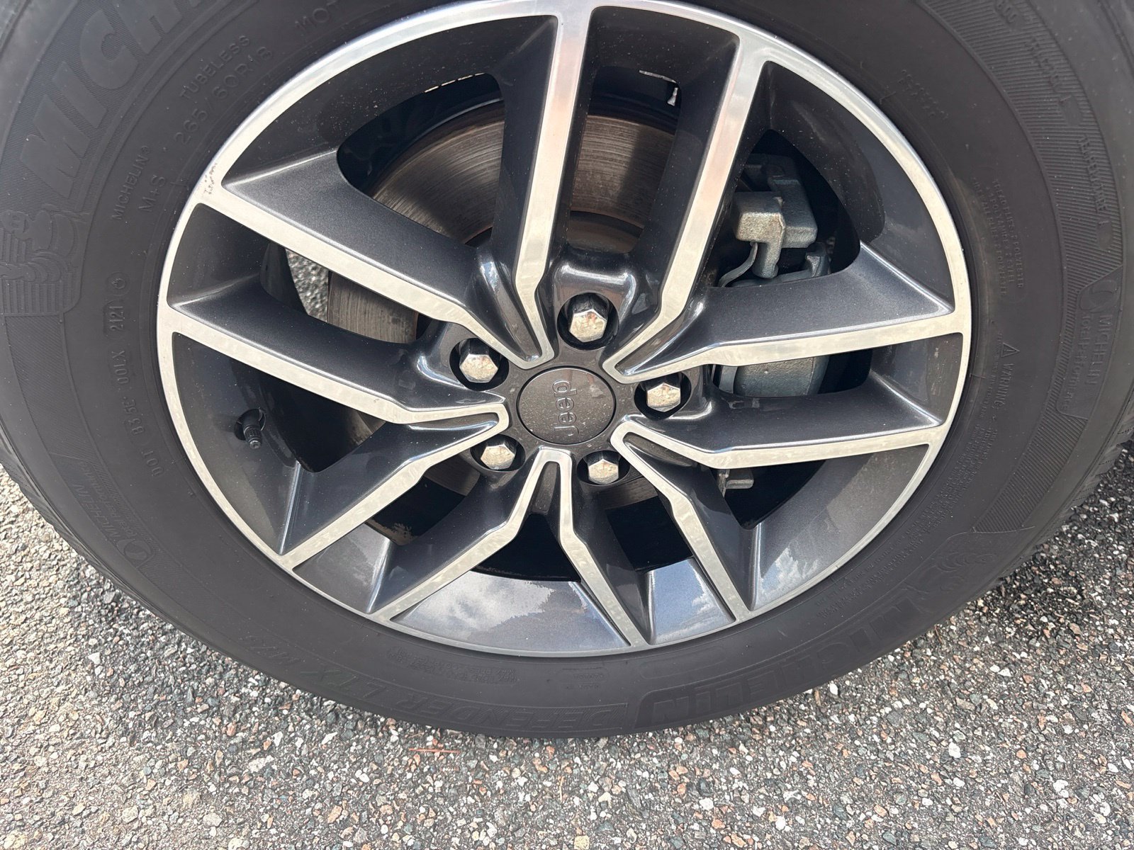 Used 2019 Jeep Grand Cherokee Limited w/ Luxury Group II RWD image 10