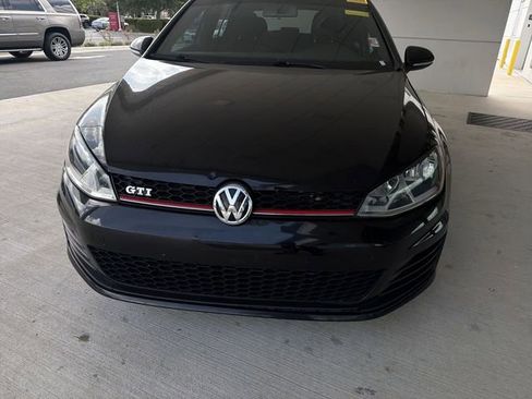 Used 2017 Volkswagen GTI S FWD image 10