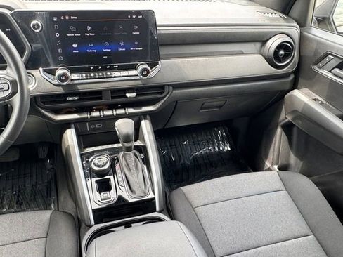 Certified 2025 Chevrolet Colorado Trail Boss AWD/4WD image 3