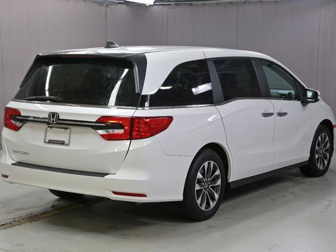 Certified 2024 Honda Odyssey EX-L image 16