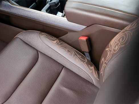 Used 2025 RAM 1500 Limited image 12