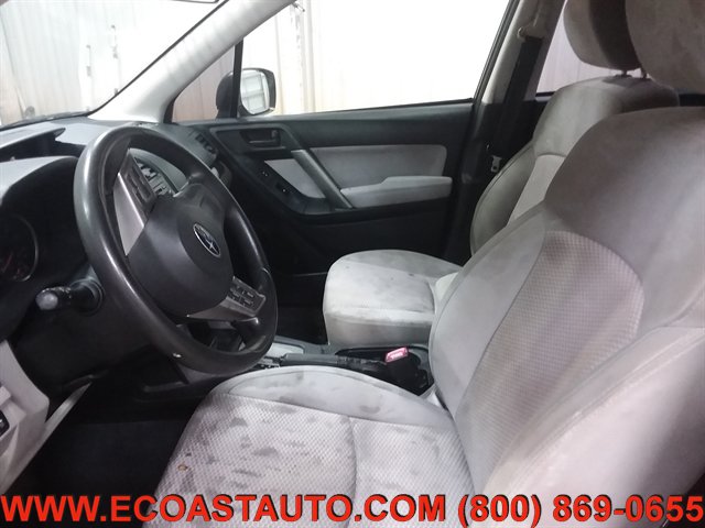 Used 2014 Subaru Forester 2.5i AWD/4WD image 10