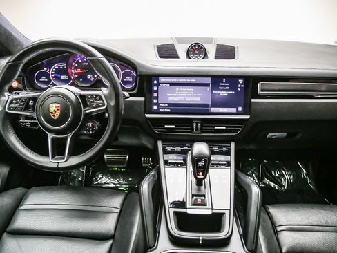 Certified 2023 Porsche Cayenne GTS AWD/4WD image 16