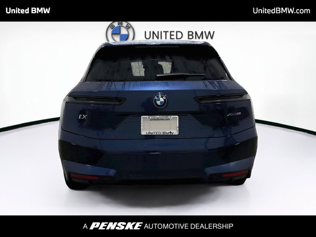 Used 2024 BMW iX xDrive50 w/ Premium Package AWD/4WD image 6