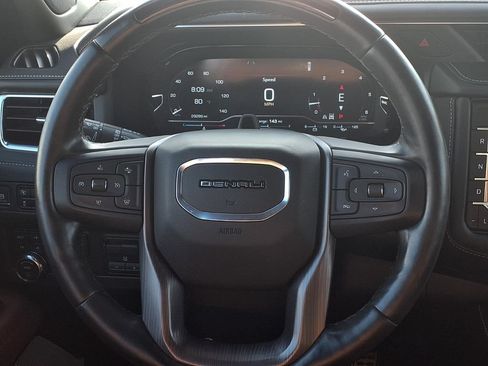 Used 2024 GMC Yukon XL Denali Ultimate AWD/4WD image 20