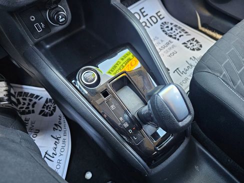 Used 2022 Nissan Kicks S FWD image 28