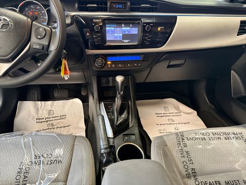 Used 2016 Toyota Corolla LE image 11