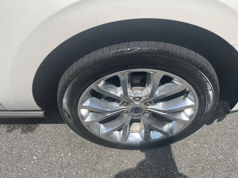 Used 2018 Ford Expedition Max Limited w/ Equipment Group 302A AWD/4WD image 23