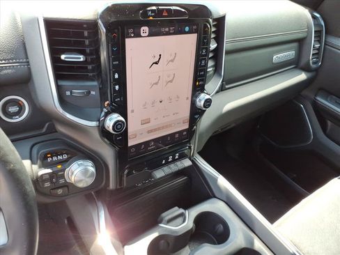 Used 2025 RAM 1500 Laramie AWD/4WD image 36
