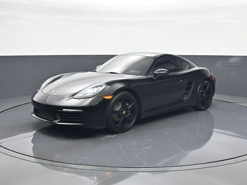Used 2018 Porsche 718 Cayman image 3