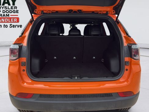 New 2026 Jeep Compass Latitude AWD/4WD image 13