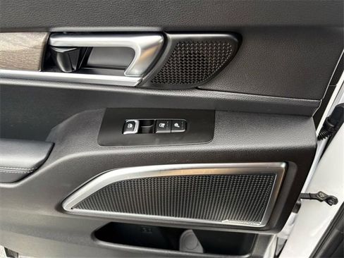Used 2022 Kia Telluride SX w/ SX Prestige Package image 22