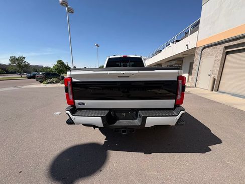 Used 2025 Ford F350 Platinum AWD/4WD image 4