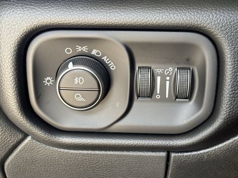 New 2026 RAM 2500 Laramie w/ Night Edition AWD/4WD image 21