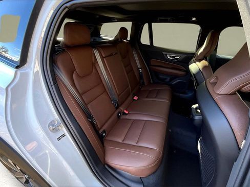 New 2026 Volvo V60 B5 Cross Country Plus w/ Protection Package Premier image 10