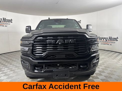 Used 2025 RAM 2500 Big Horn AWD/4WD image 3
