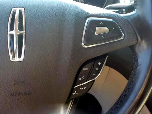 Used 2017 Lincoln MKC Reserve image 16