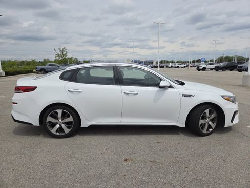 Used 2019 Kia Optima S w/ S Panoramic Sunroof Package FWD image 17