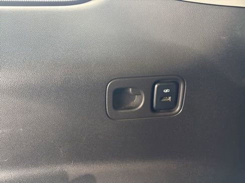 Used 2019 GMC Acadia SLE FWD image 33