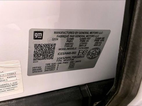 Used 2025 GMC Yukon XL AT4 Ultimate w/ LPO, Floor Liner Package AWD/4WD image 42