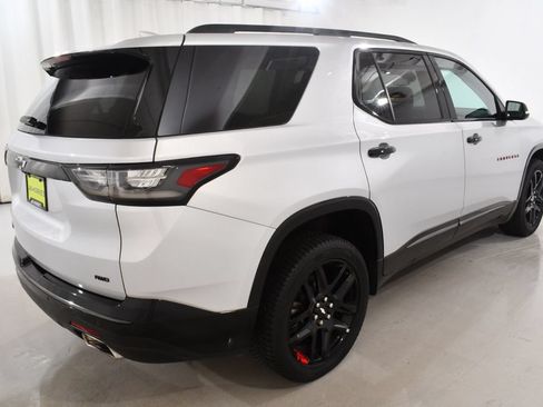 Used 2021 Chevrolet Traverse Premier w/ Redline Edition AWD/4WD image 11