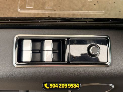 Used 2019 Land Rover Range Rover Sport HSE AWD/4WD image 15