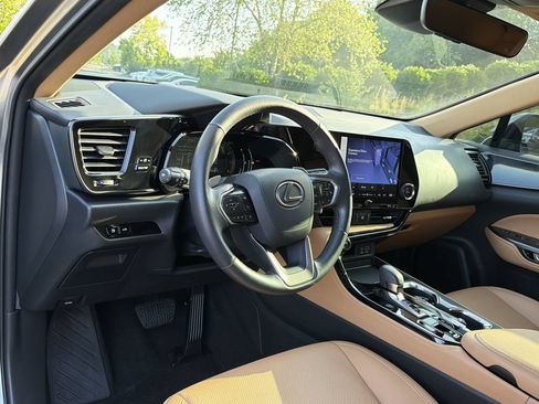 Used 2024 Lexus NX 250 FWD w/ Towing Package (2000 Lbs) image 10